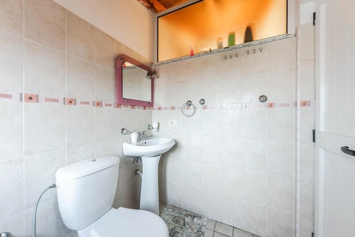 'Easy Steps' Guesthouse - Room 3 - Pro Bono Shkodër